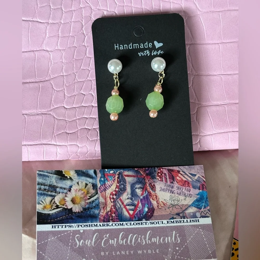 Elegant Green and Pearl Drop Earrings